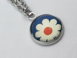 Peeking Daisy Necklace