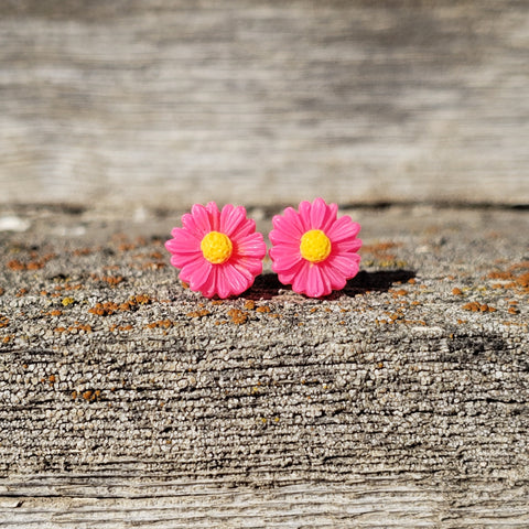 Hot Pink Daisy Studs